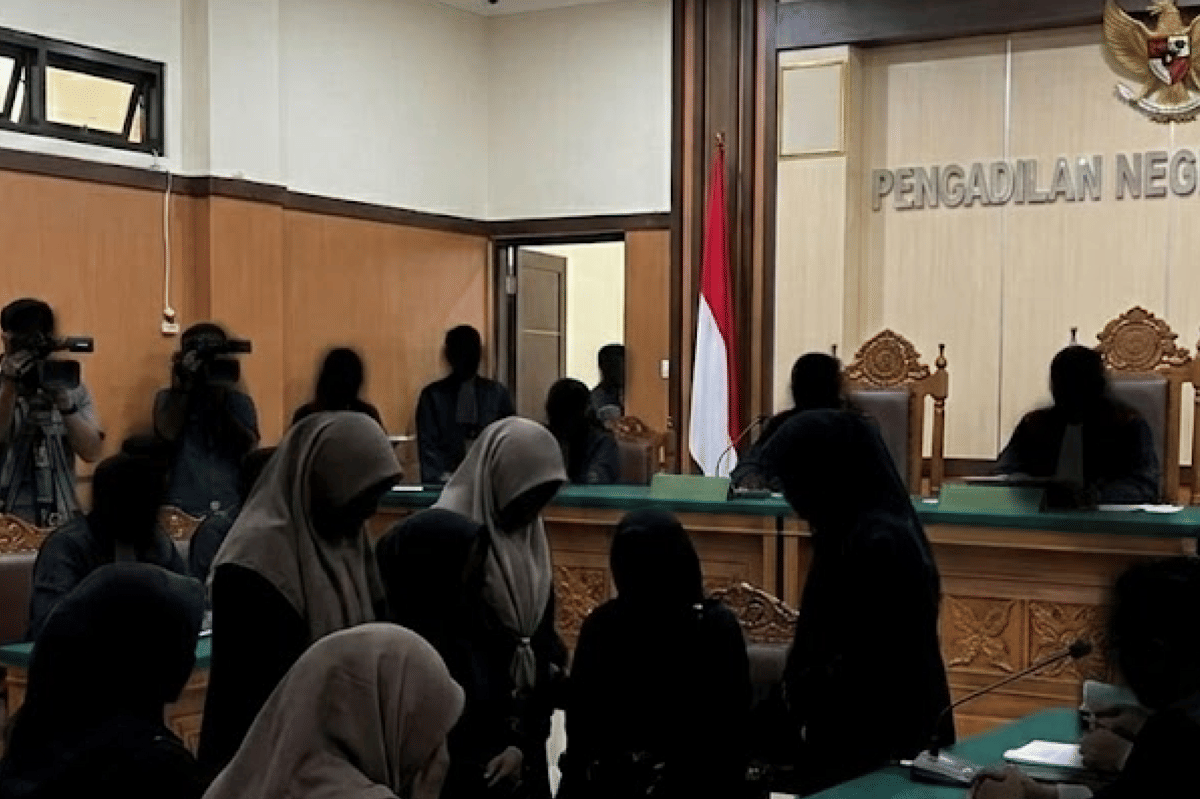 Perbuatan yang dilakukan Herry berpengaruh terhadap perkembangan anak