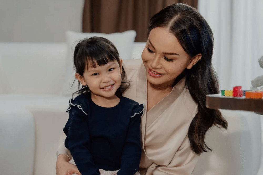 Berawal dari Ingin Punya Anak Lagi, Rossa Ungkap Alasan Adopsi Raina