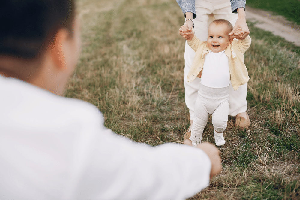 Kapan bayi mulai mengingat wajah dan hal-hal di sekitarnya?
