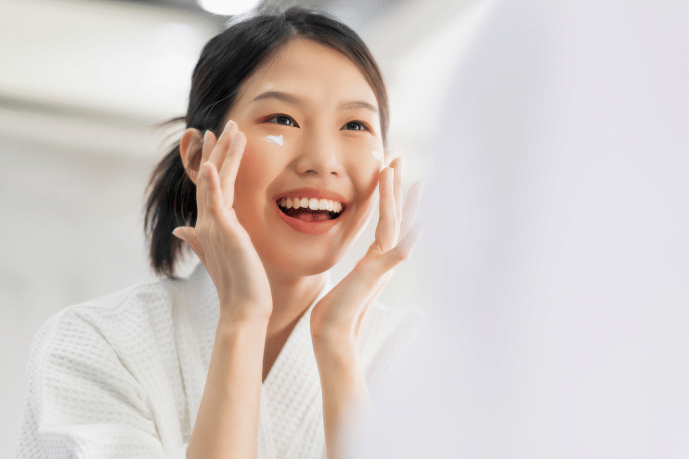 Rutinitas skincare yang mendukung kolagen kulit (5)