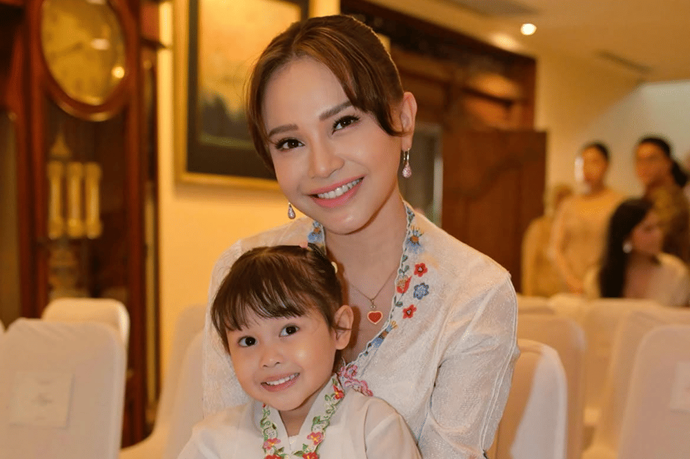 Rossa Libatkan Yoyo Padi sebagai Figur Papa untuk Anak Angkatnya 