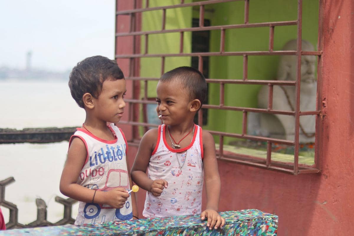 Tahapan tumbuh kembang anak usia 3 tahun mulai pakai kalimat lebih panjang