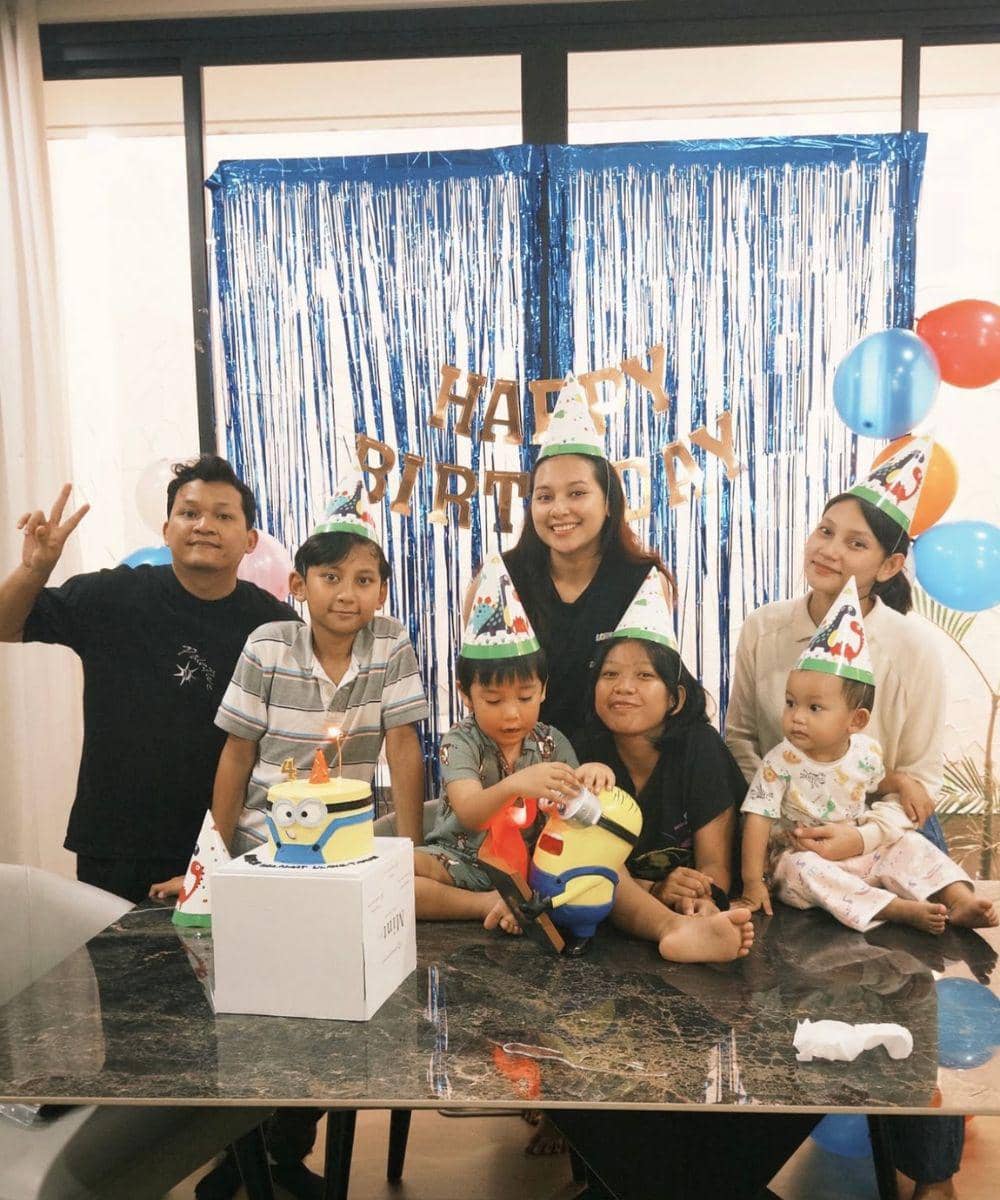 Indah Permata Sari Rayakan Ulang Tahun Anaknya 2