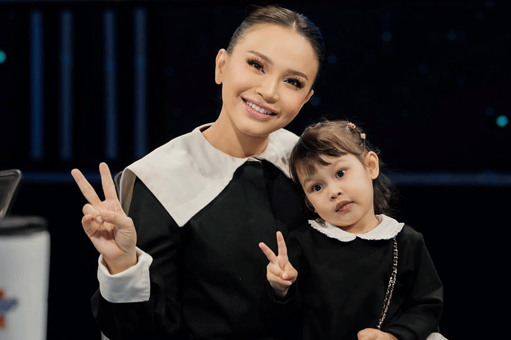Rossa Libatkan Yoyo Padi sebagai Figur Papa untuk Anak Angkatnya 