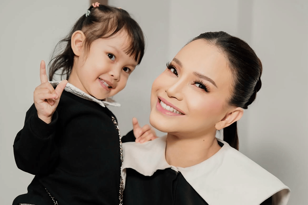 Rossa Libatkan Yoyo Padi sebagai Figur Papa untuk Anak Angkatnya
