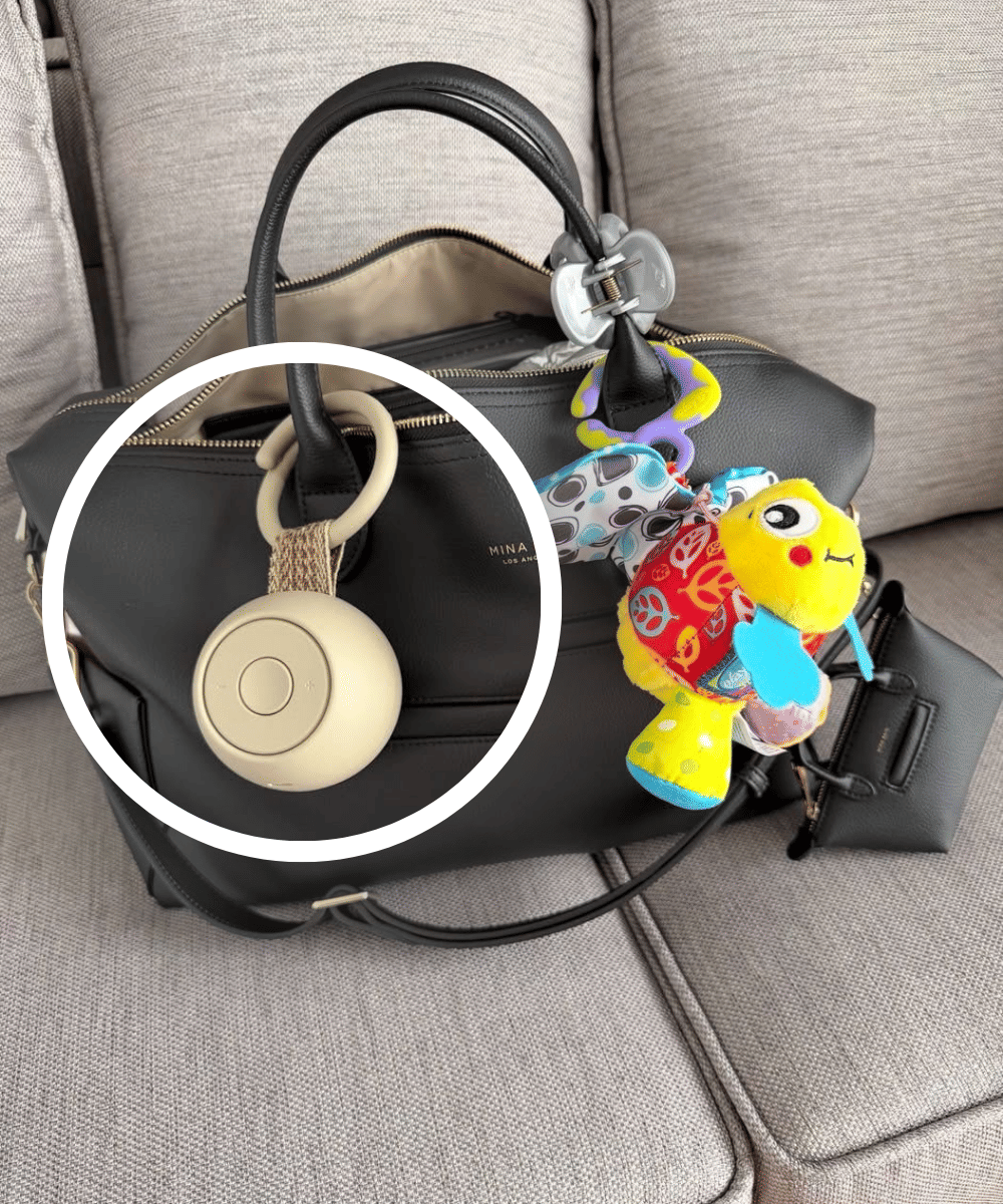 Melengkapi tas dengan sound machine portabel penenang bayi