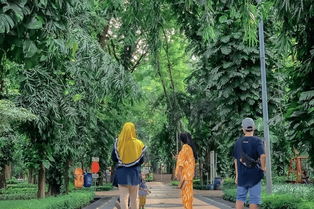 Taman Flora Bratang