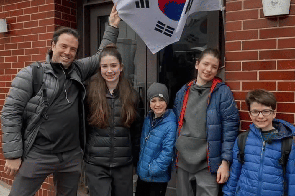 Perjalanan dimulai dari Kanada hingga Korea Selatan