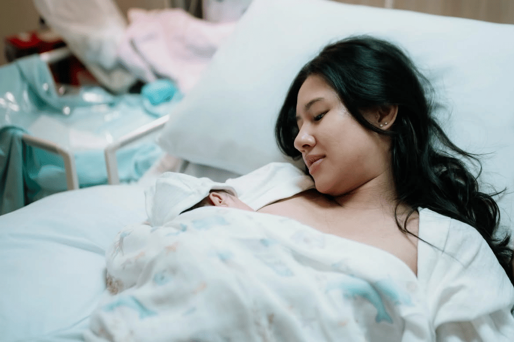 Shenina Cinnamon cerita pengalamannya sebagai ibu baru