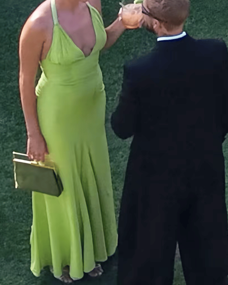 Hailey bieber (5).png