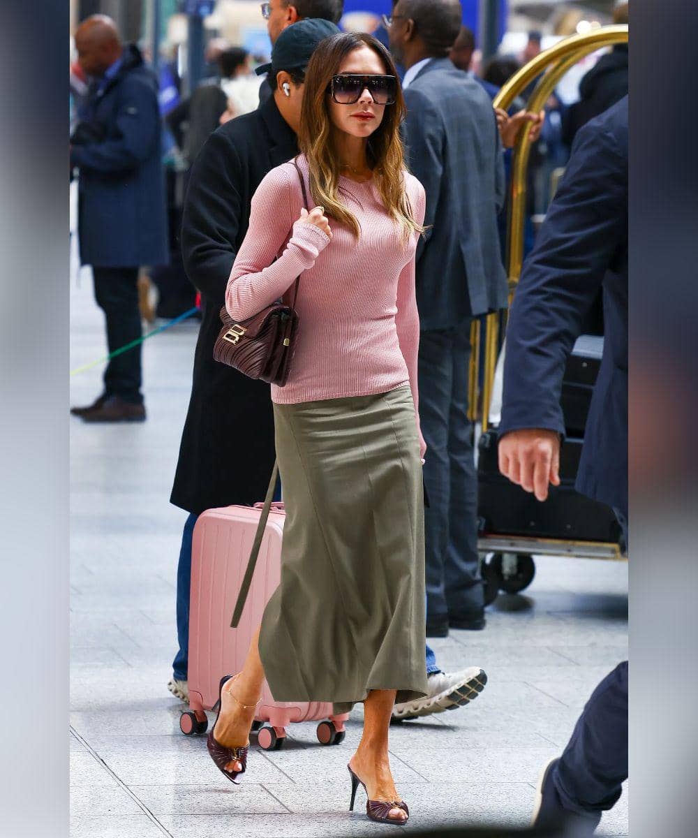 Knit top dengan rok midi
