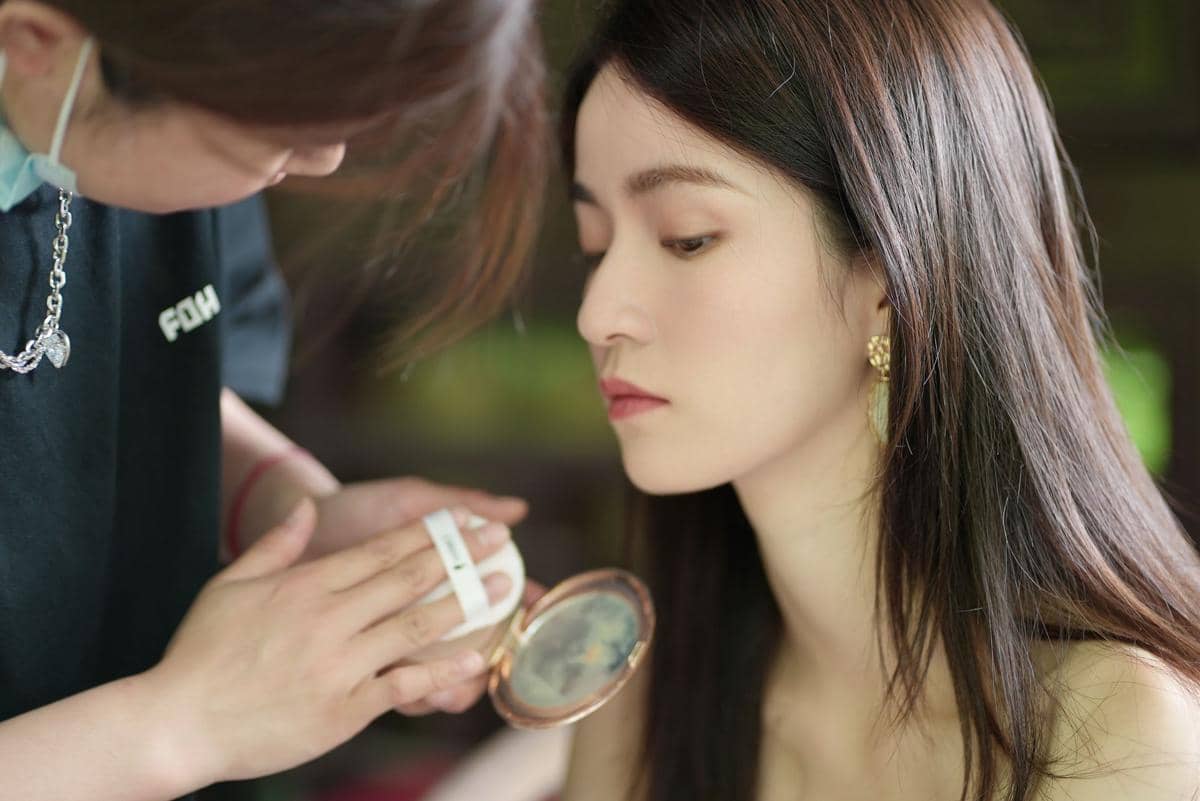 ilustrasi makeup cushion