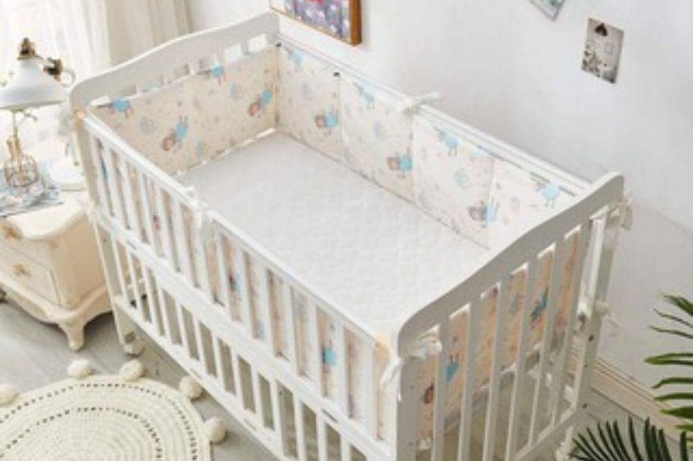 Mengapa Crib Bumper Bisa Berbahaya bagi Bayi saat Tidur