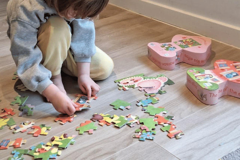 Mainan puzzle kecil untuk anak