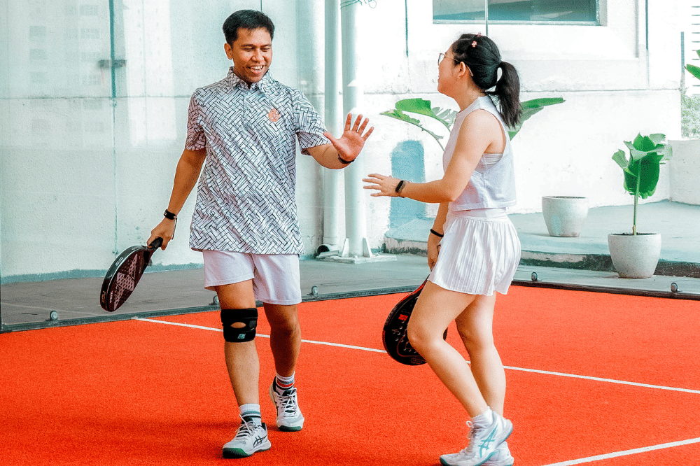 Serunya main padel bareng pasangan