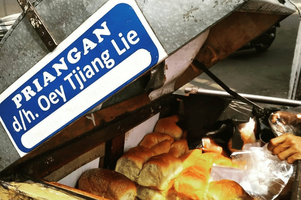 Roti Priangan