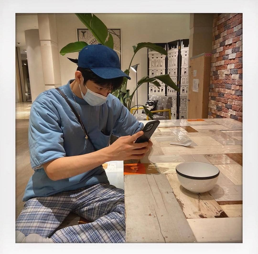 instagram.com/jingxiaoxiansheng