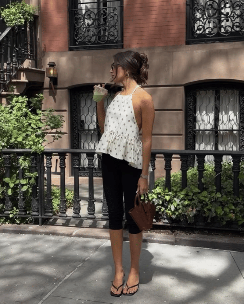 capri pants (5).png