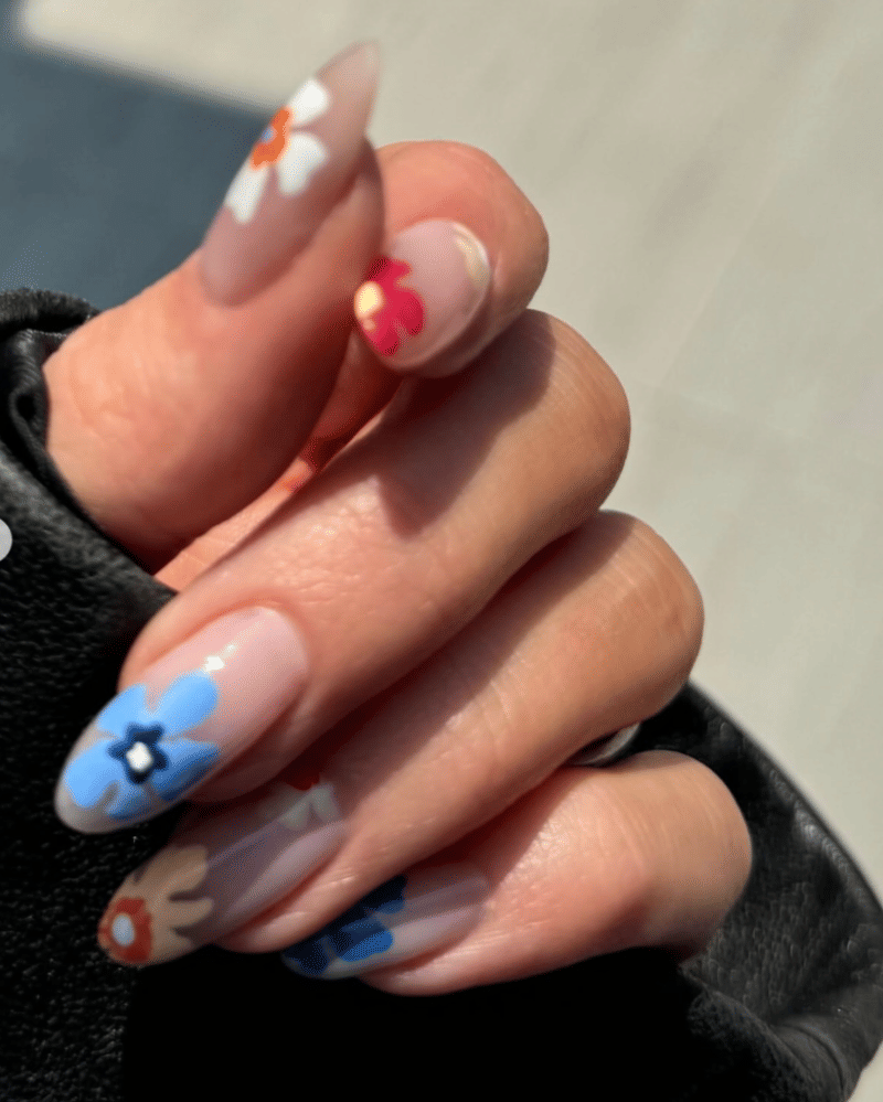 bubble bath manicure (5).png