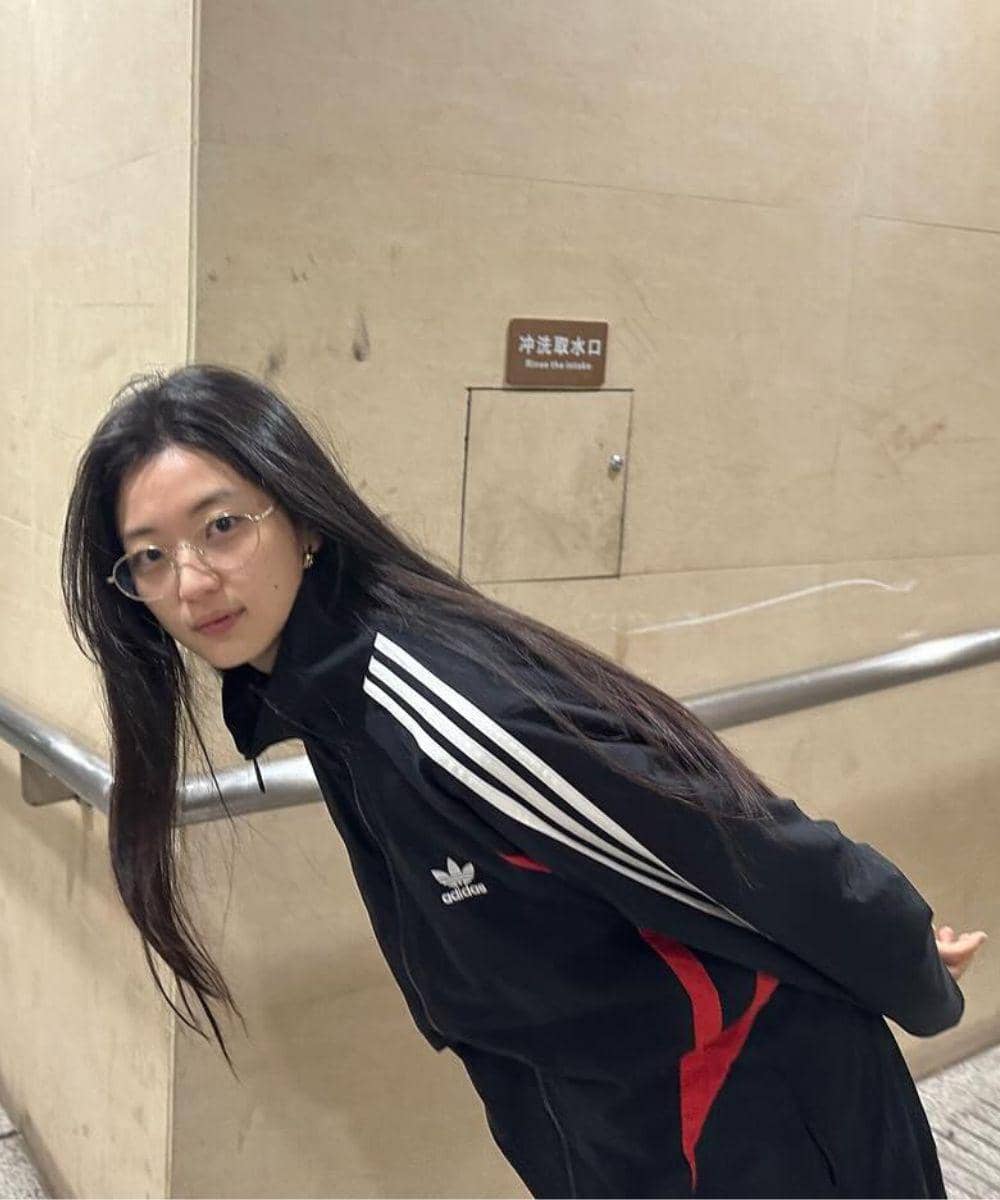 Effortless tampil sporty dengan jaket santai