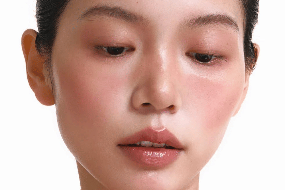Padu Padan Makeup dengan Tren Anti-Blush