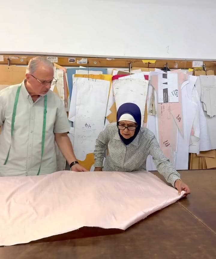 Pilihan fashion Olivia ikut membawa craftsmanship Palestina ke panggung global