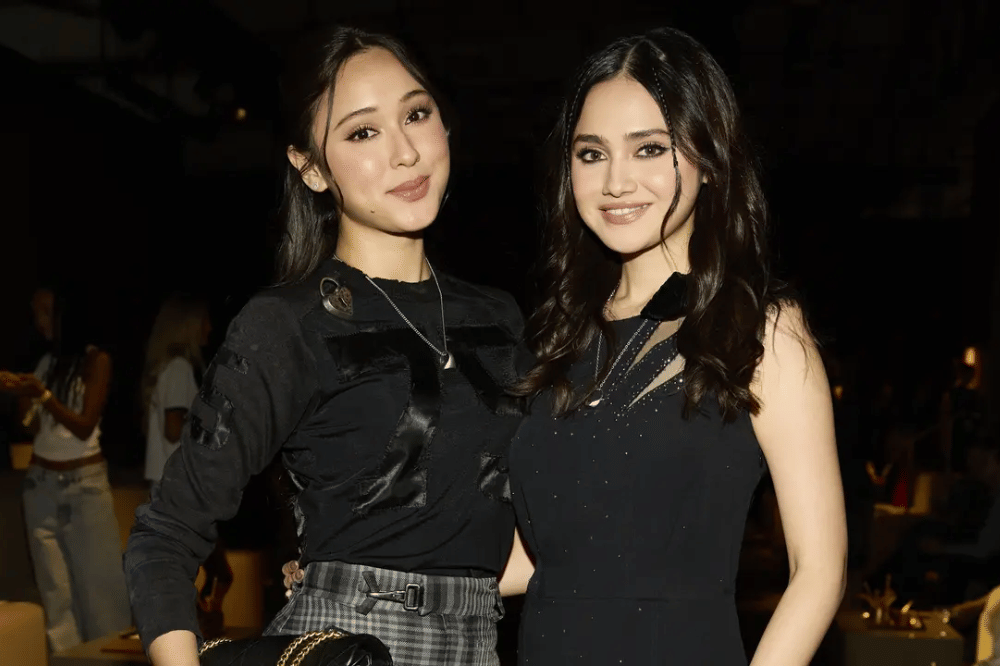 Syifa Hadju dan Yasmin Napper Tampil Stylish di Coach NYFW 2027