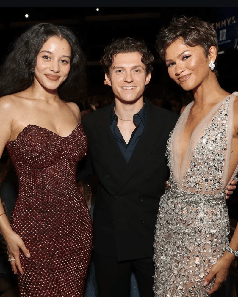 emmys zendaya.png