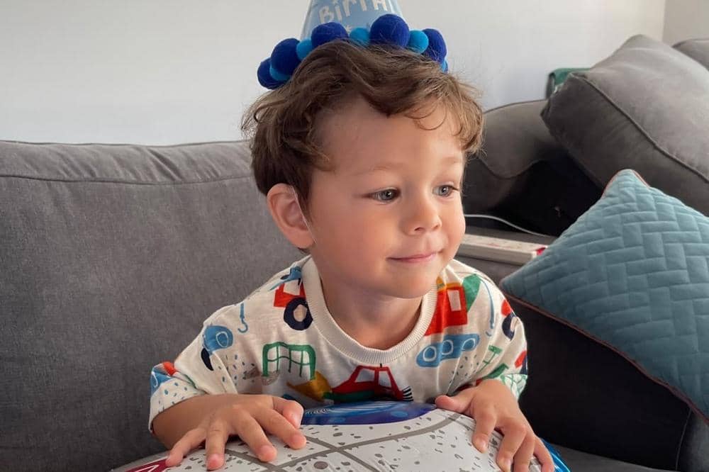 Stefan William Rayakan Ultah ke-3 Noah 1