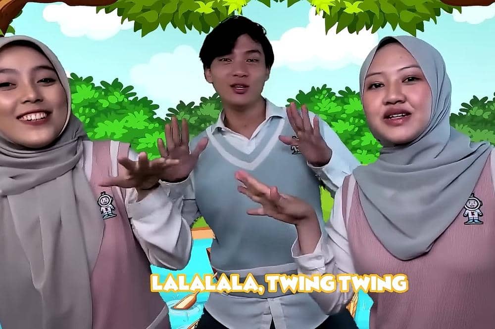Lirik Lagu 'Katak Lompat' Kinderflix 5