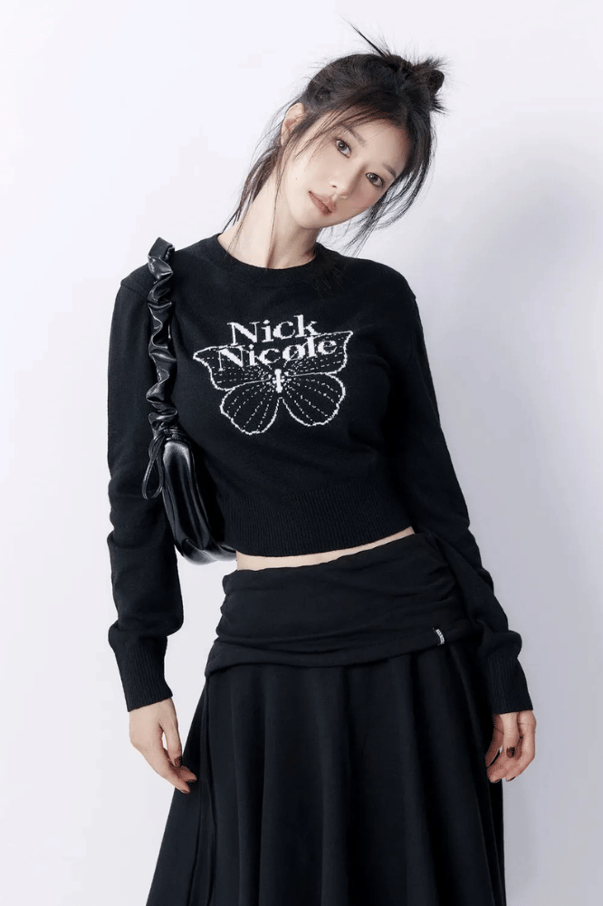 Chic Monokrom Serba Hitam 