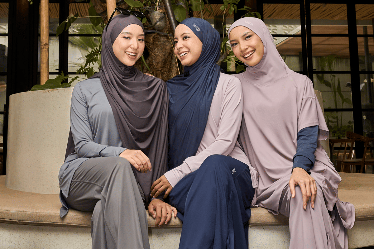 Pilih outfit olahraga yang bisa dipakai pergi kemana saja setelah itu