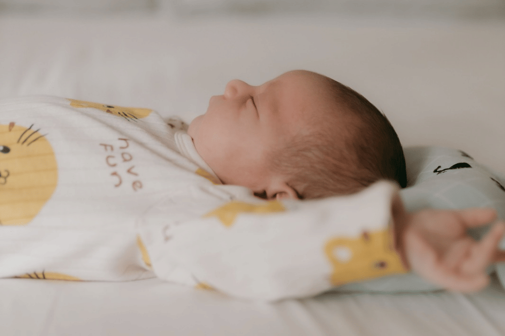 Ini 4 Bahaya Menggunakan Bantal pada Bayi Baru Lahir