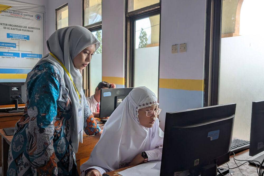 PISA 2025: 53% Siswa Indonesia Gunakan AI untuk Belajar