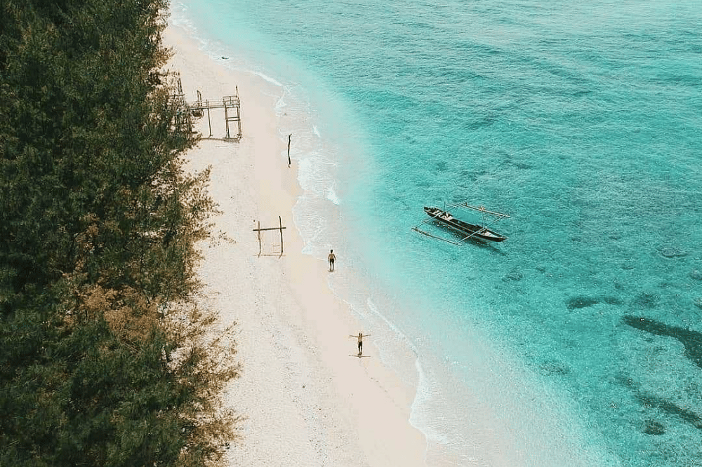 Pantai Laguna