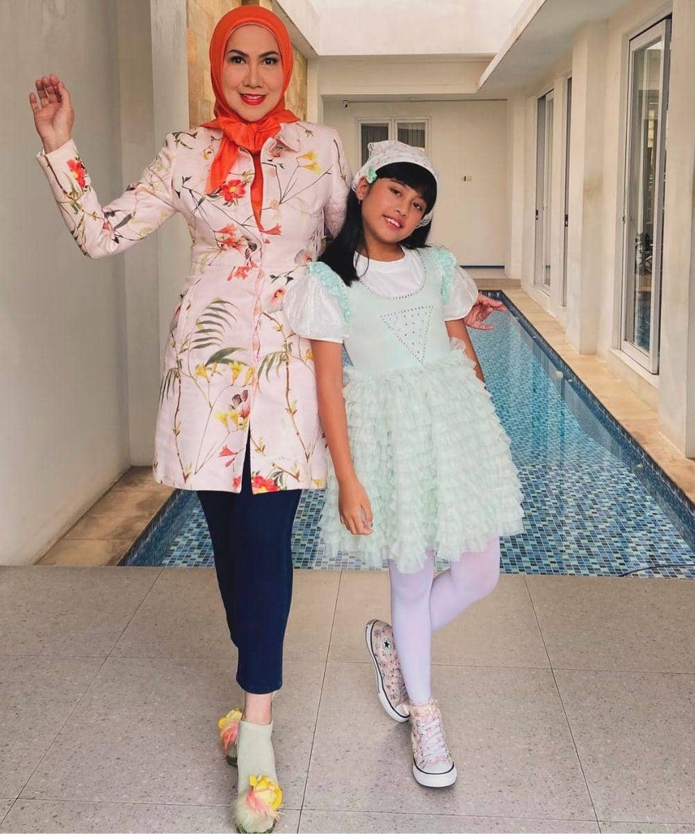 Venna Melinda Rayakan Ultah Vania 1