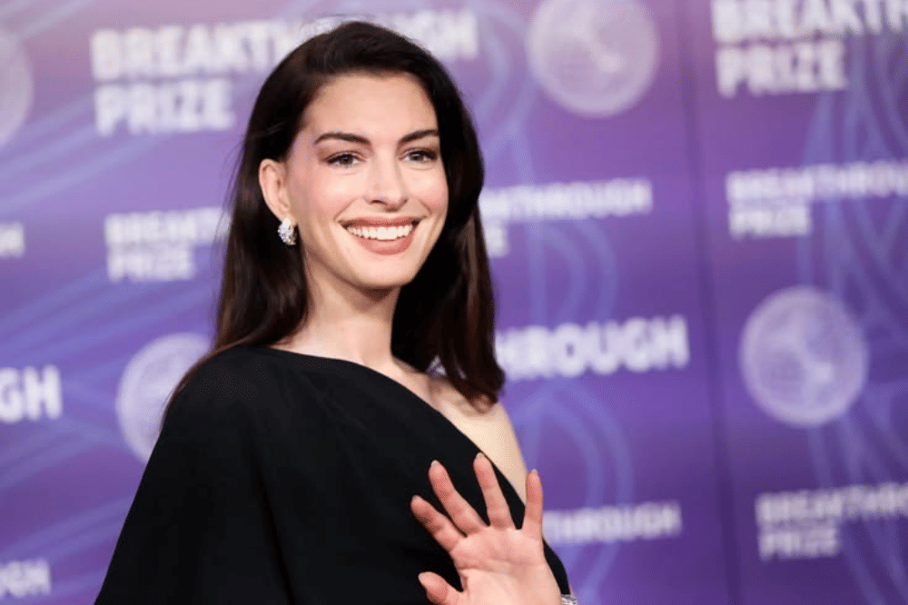 Anne Hathaway Bahas Perjuangan Kesuburan sebelum Hamil Lagi di Usia 43