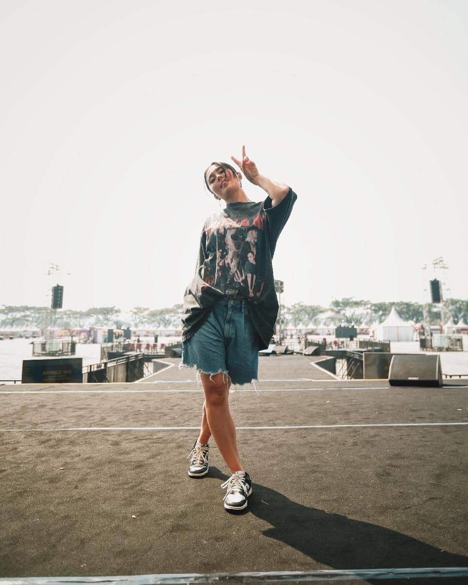 instagram.com/agnezmo