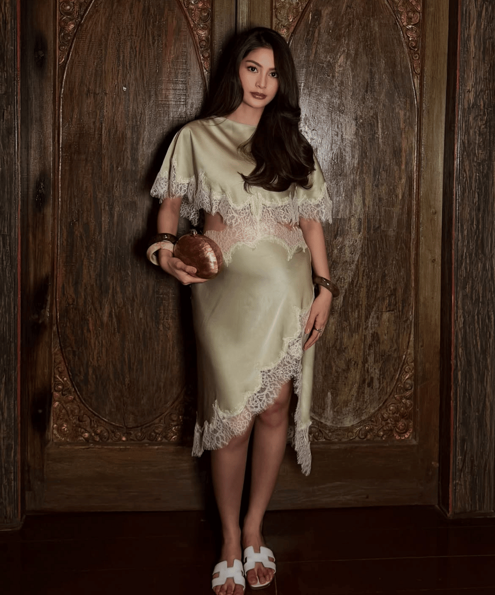 Intip Gaya Keren Debi Sagita saat Hamil Besar (3)