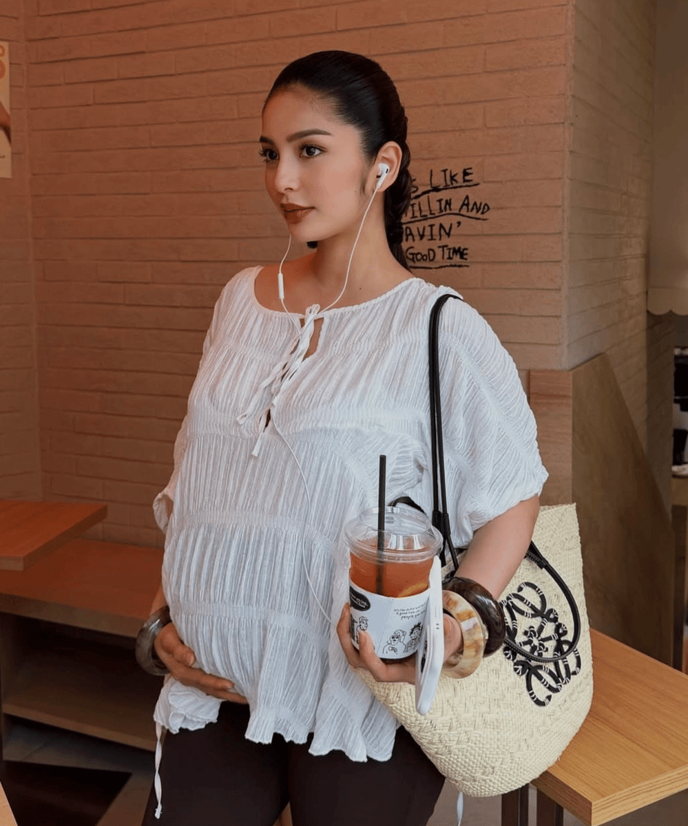 Intip Gaya Keren Debi Sagita saat Hamil Besar (7)