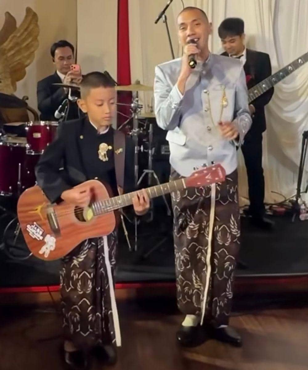  Rayi Putra dan Putranya Tampil Kompak di Pernikahan 3