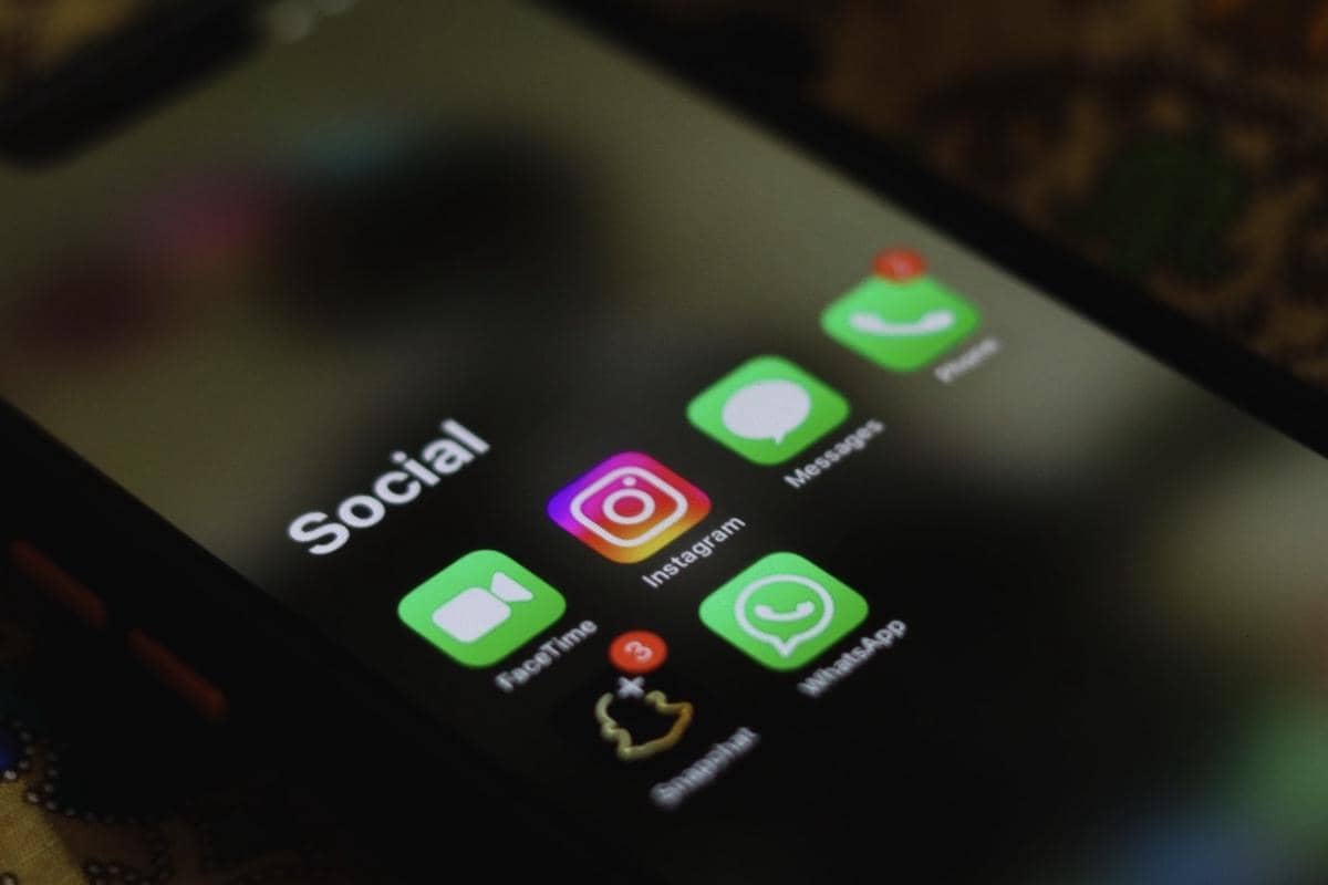UE akan menyiapkan pengawasan akun media sosial anak