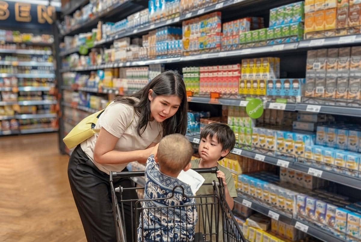 Si Kecil Suka Jajan? Begini Cara Ajarkan Anak Pilih Snack dengan Bijak