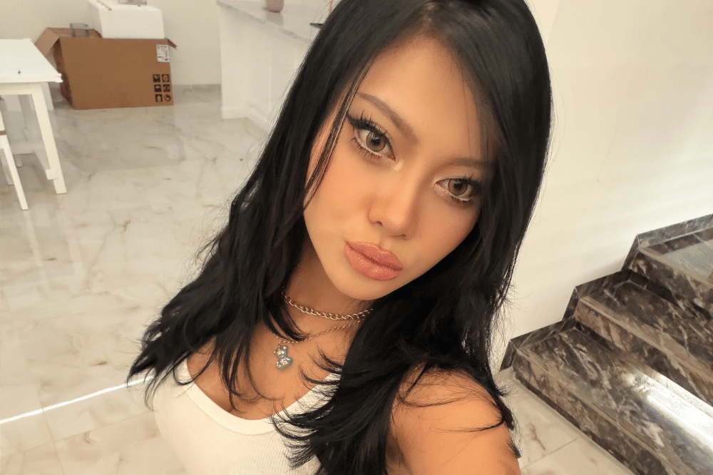 Sentuhan glitter untuk tampil mewah