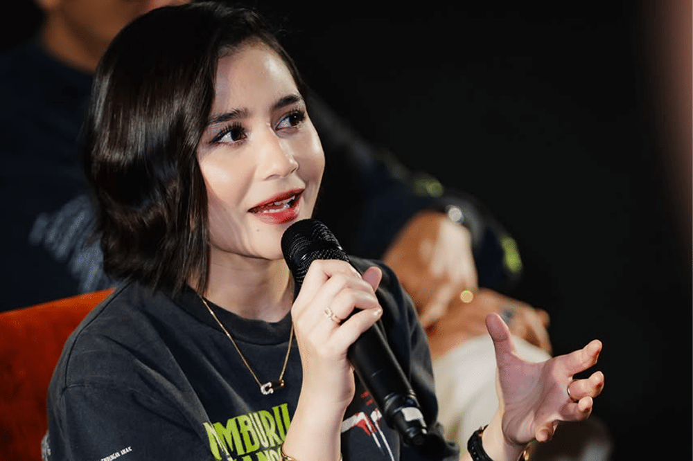 Prilly Latuconsina Soroti Budaya Diam dan Peran Jurnalis 2