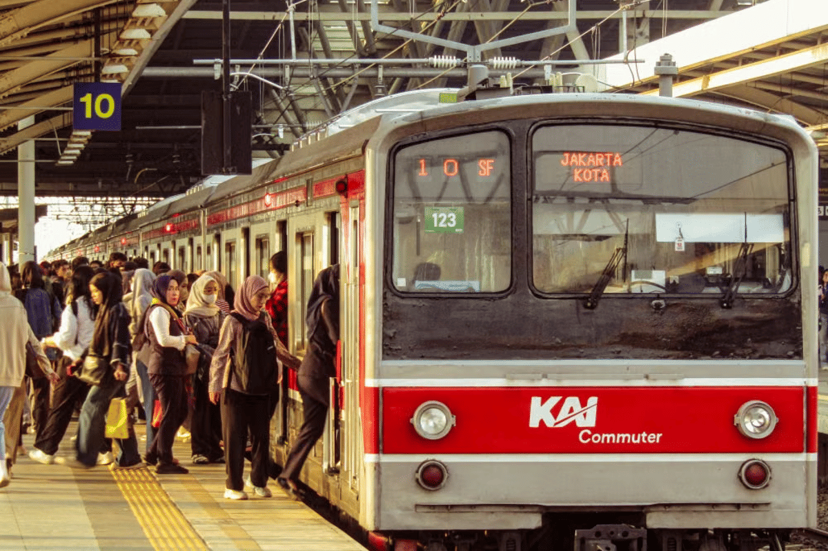 Pemerintah berikan layanan transportasi umum gratis untuk golongan