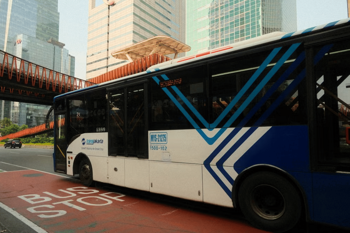 Transjabodetabek salah satu cara megurangi kemacetan