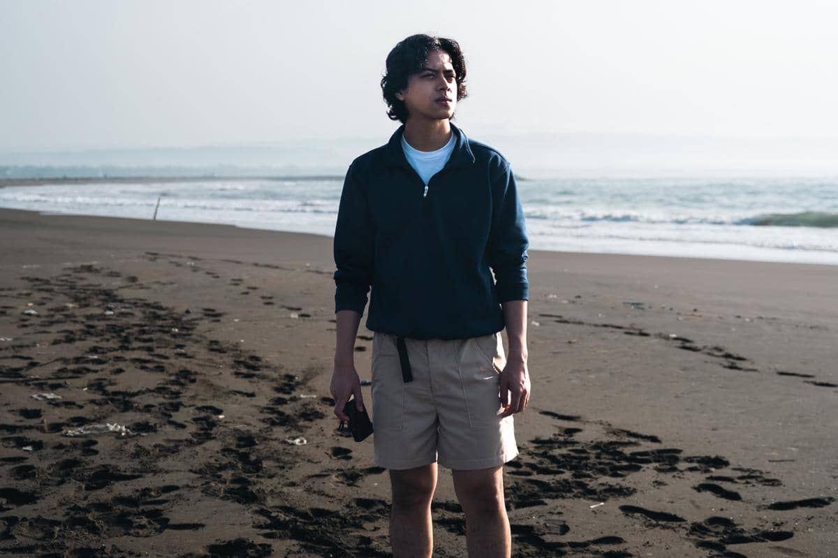 Batukaras menjadi salah satu lokasi penting dalam musik video