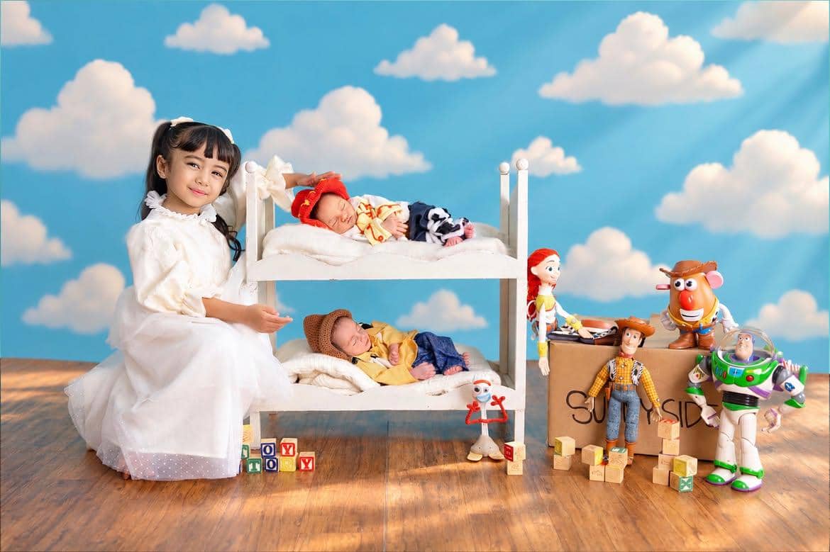 Dekorasi Toy Story dibuat detail hingga menyerupai kamar Andy