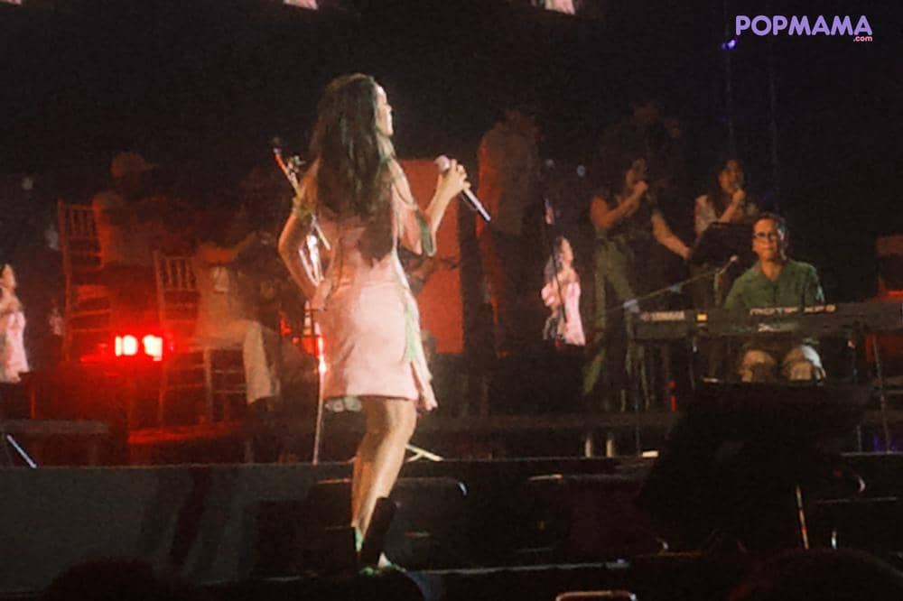Raisa Tampil Magical dengan Dress Pink-Hijau di Pestapora 2026 3